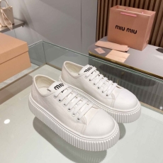 Miu Miu Casual Shoes